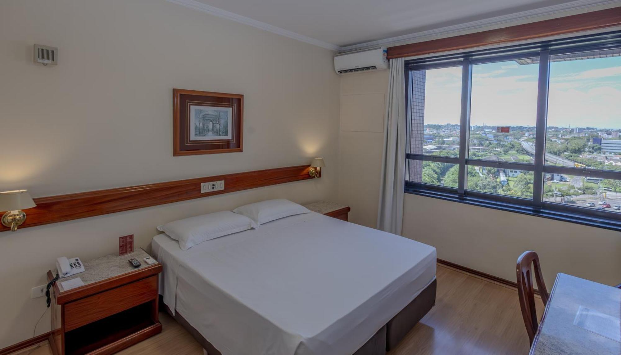 Lizon Curitiba Hotel Экстерьер фото