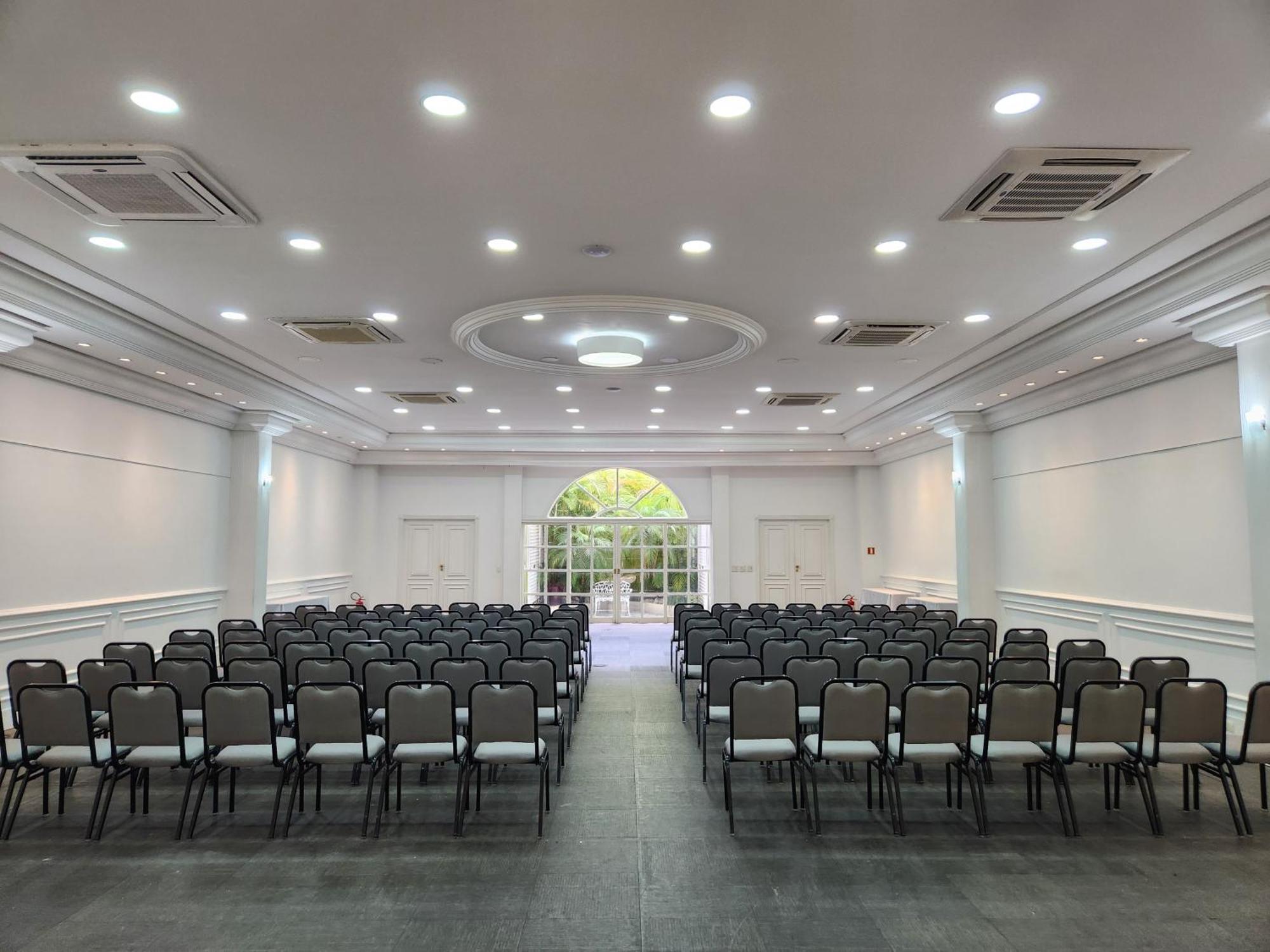 Lizon Curitiba Hotel Экстерьер фото