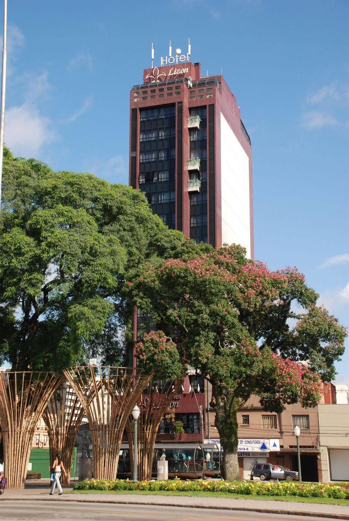 Lizon Curitiba Hotel Экстерьер фото